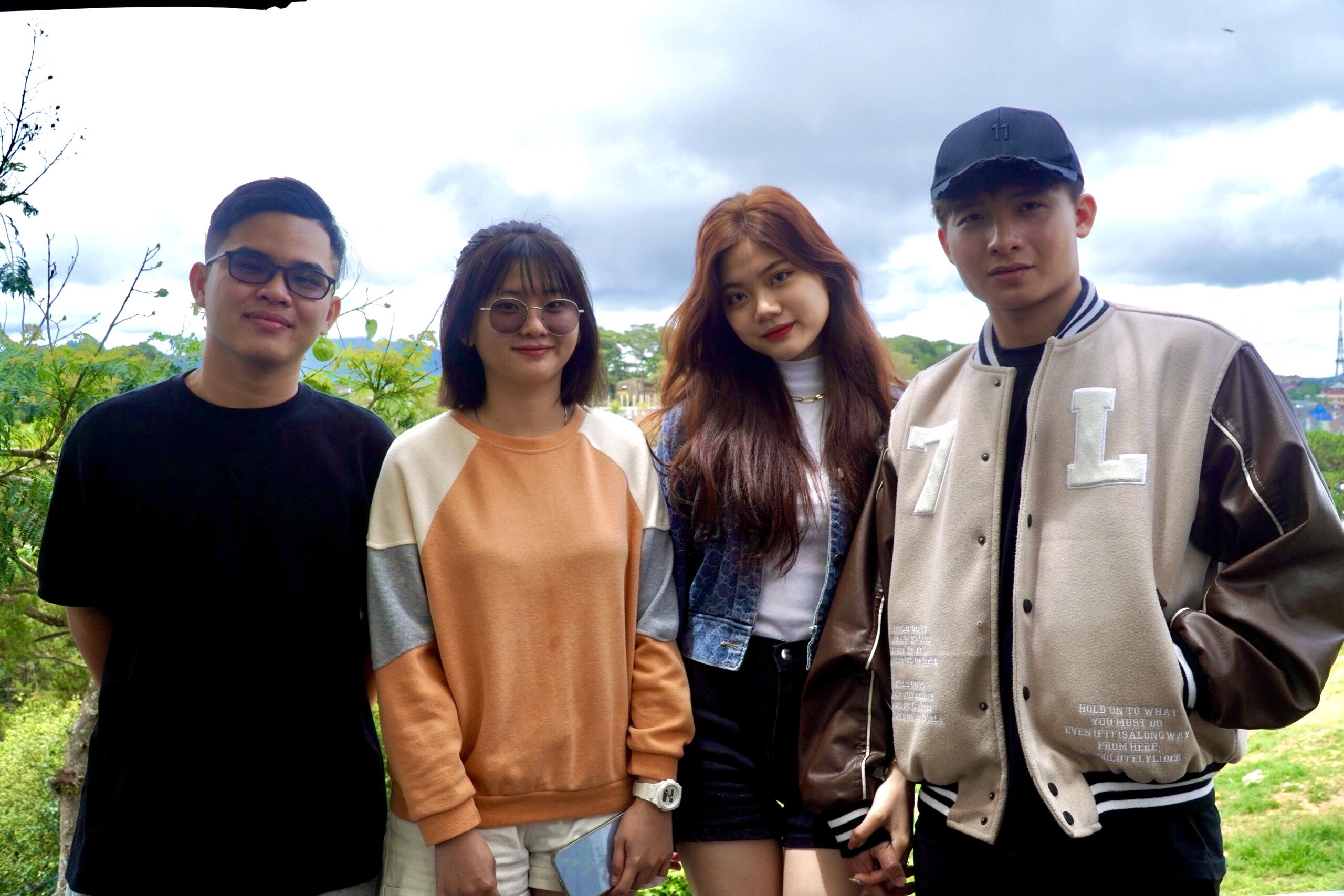 Hang quan tai Da Lat dong nghit khach sang 1/5 hinh anh