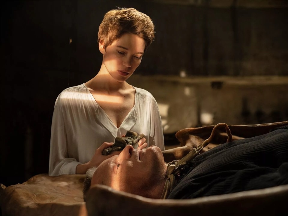 review Toi ac tuong lai anh 1