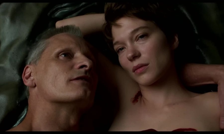 Co gi trong bo phim khien khan gia bo ve giua chung hinh anh