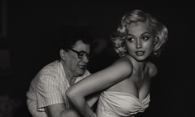 Bo phim ha nhuc Marilyn Monroe hinh anh