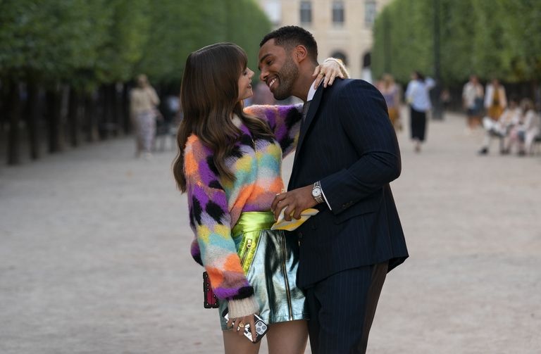 Emily in Paris ảnh 2 Emily in Paris anh 2