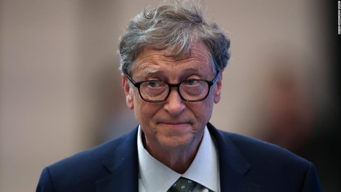 Bill Gates hoi loi, khoc truoc dam dong hinh anh