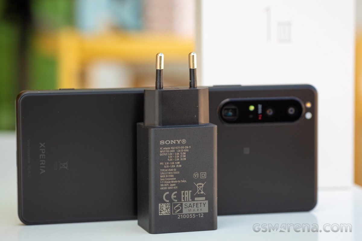 Sony tro lai manh ve voi mau dien thoai moi. anh 12