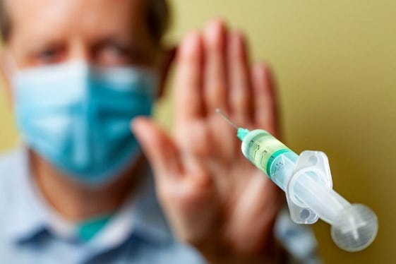 Dang bai chong vaccine tren mang, nguoi dan ong My tu vong vi Covid-19 hinh anh