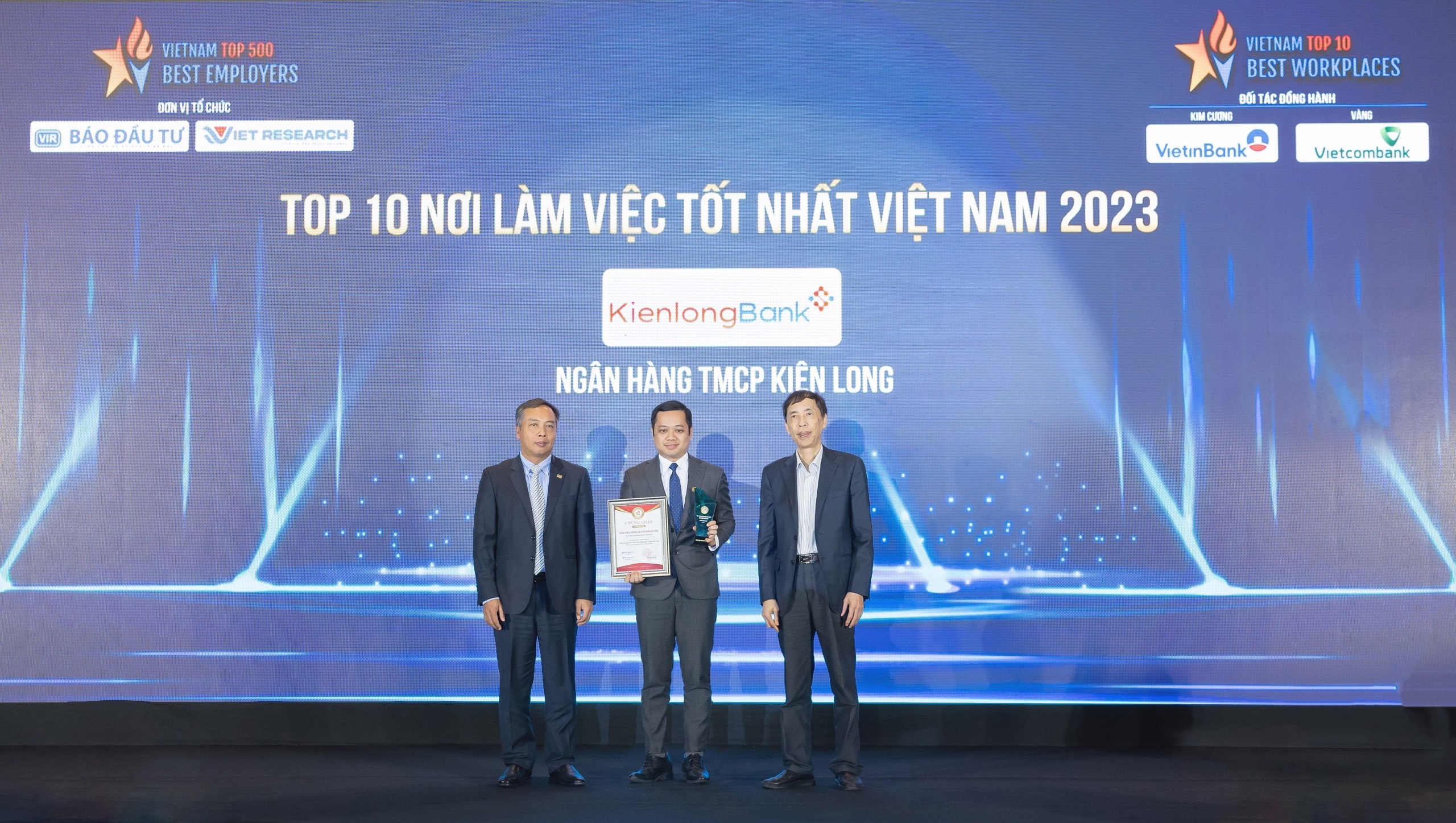 KienlongBank vao top 10 noi lam viec tot nhat Viet Nam nganh ngan hang hinh anh
