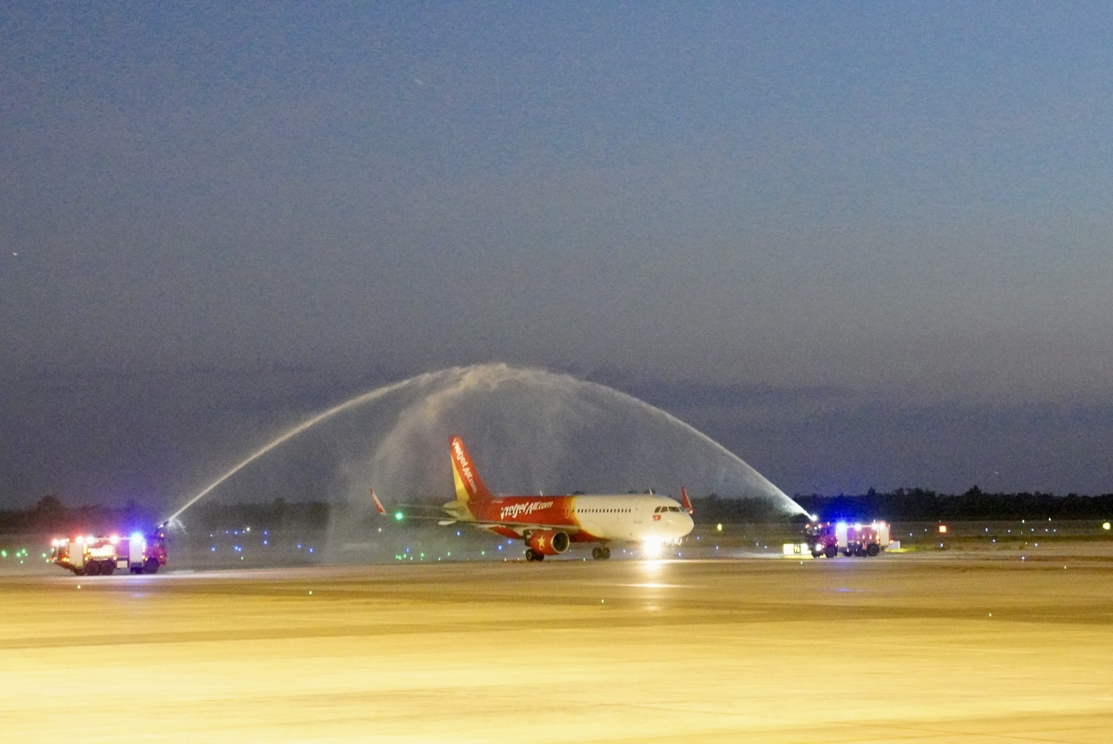 Vietjet anh 8