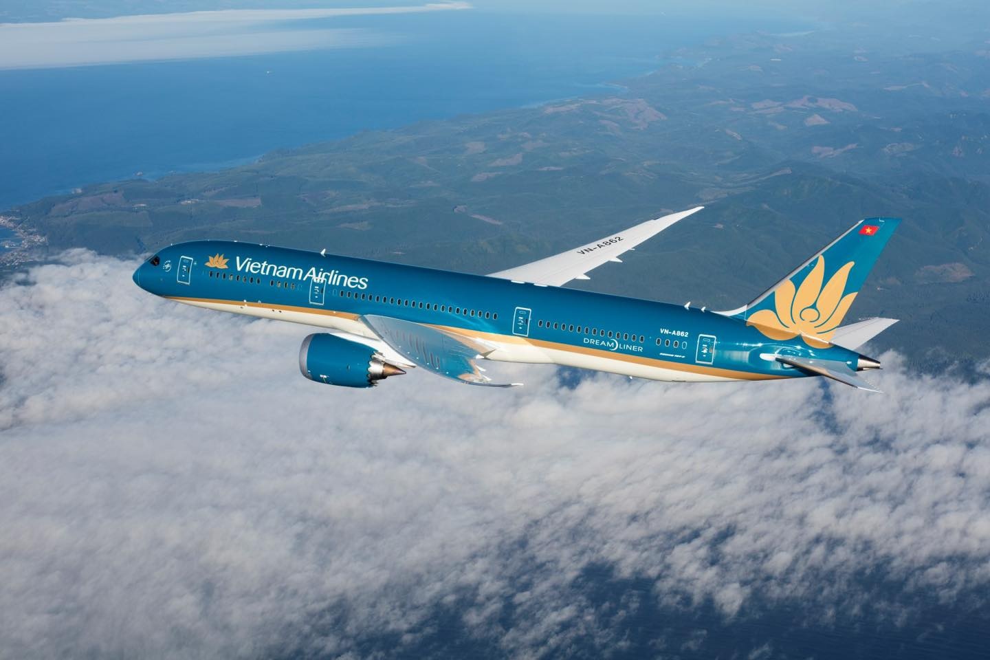 Vietnam Airlines anh 1