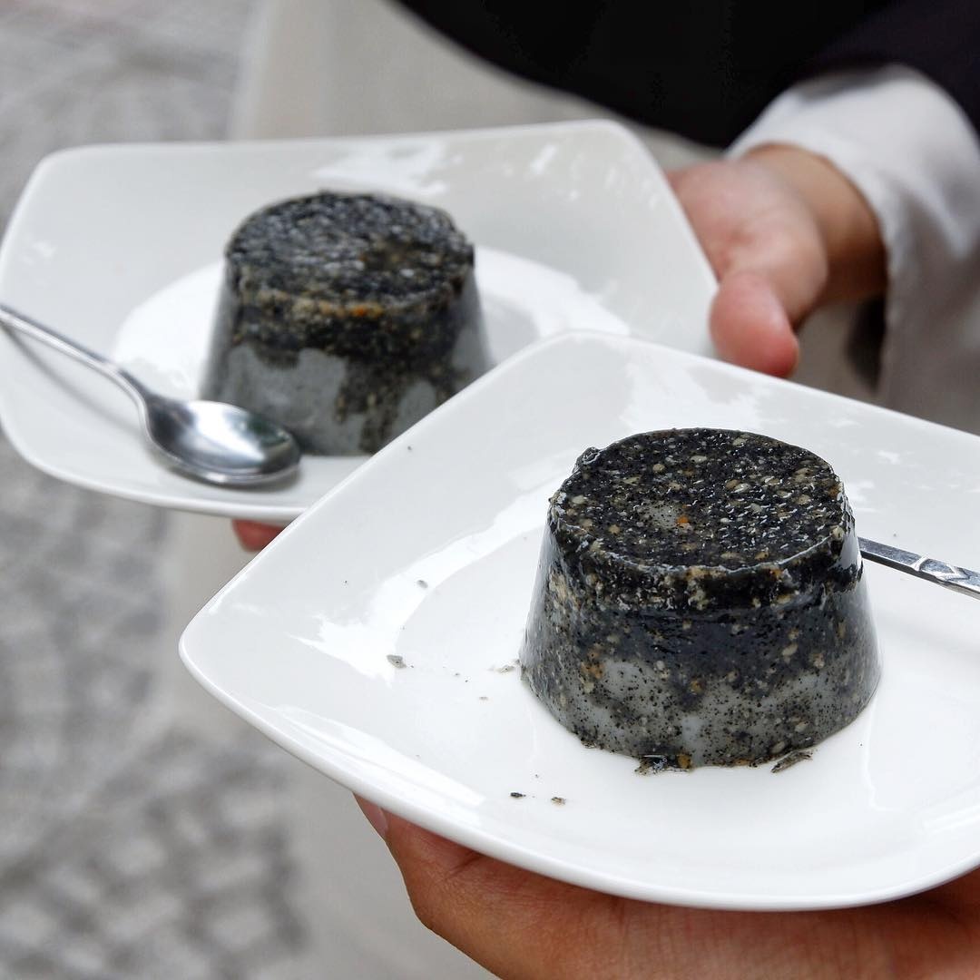 bánh flan mè đen ảnh 2 banh flan me den anh 2