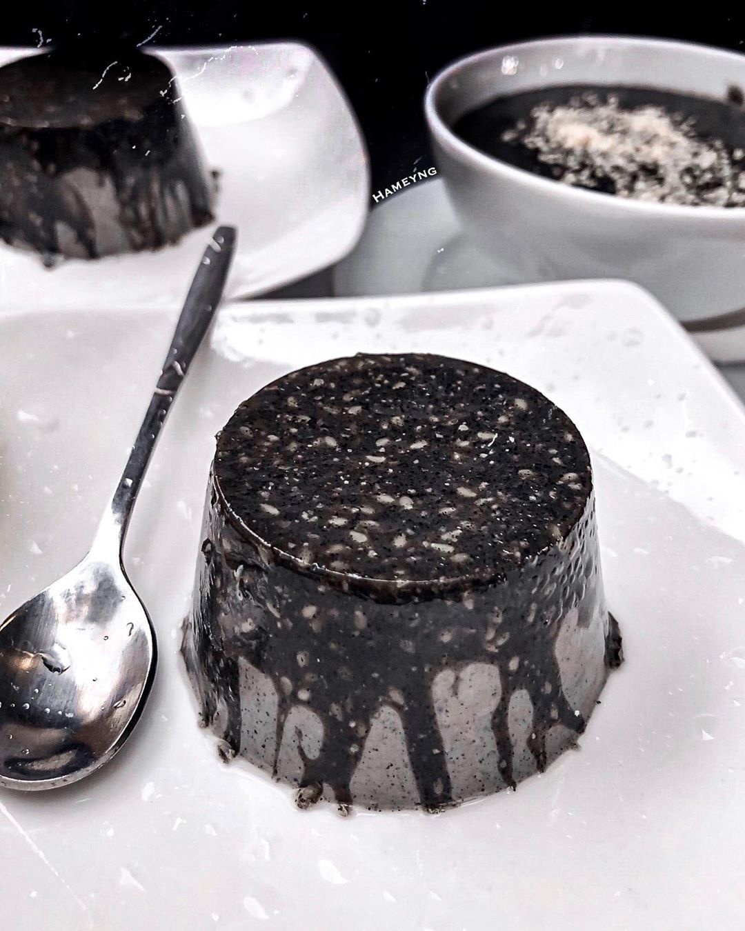 bánh flan mè đen ảnh 4 banh flan me den anh 4