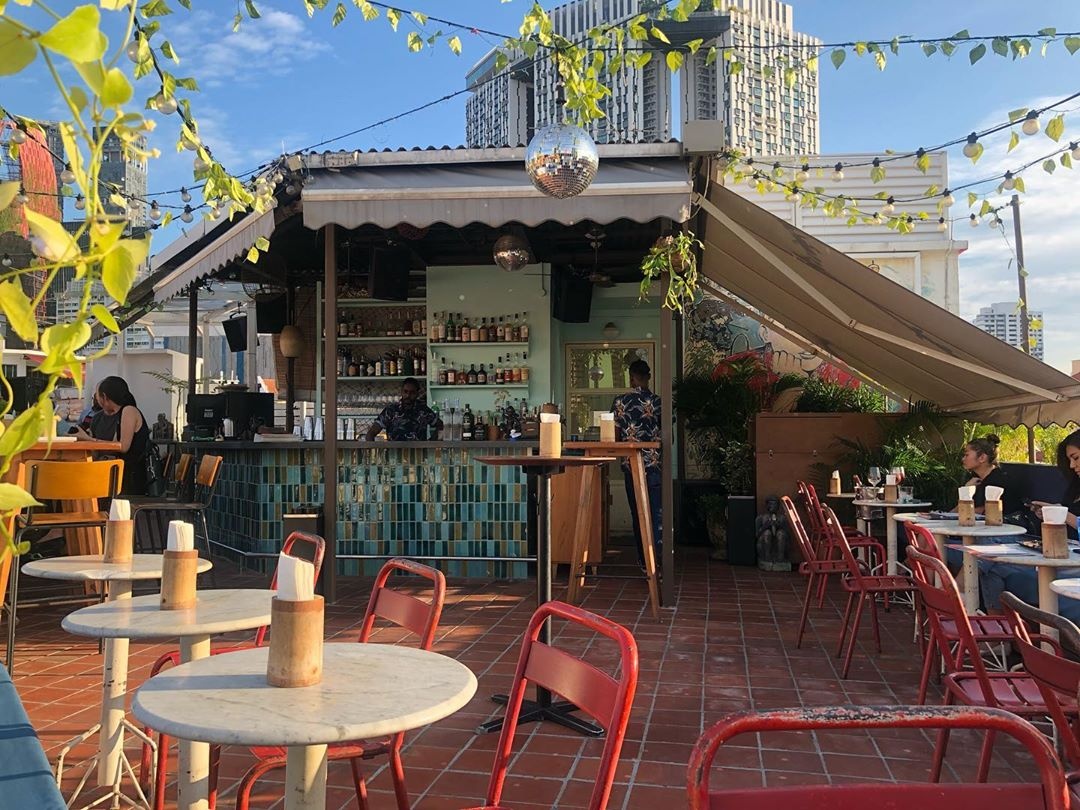 Dong Nhi va Ong Cao Thang anh 10