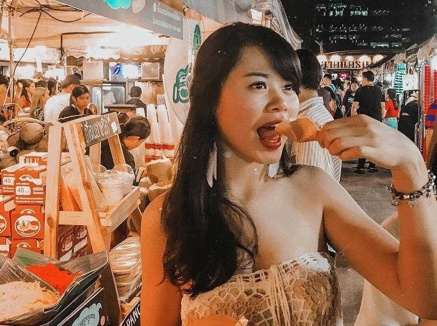 Khu cho dem voi 1.500 gian hang o Bangkok hinh anh