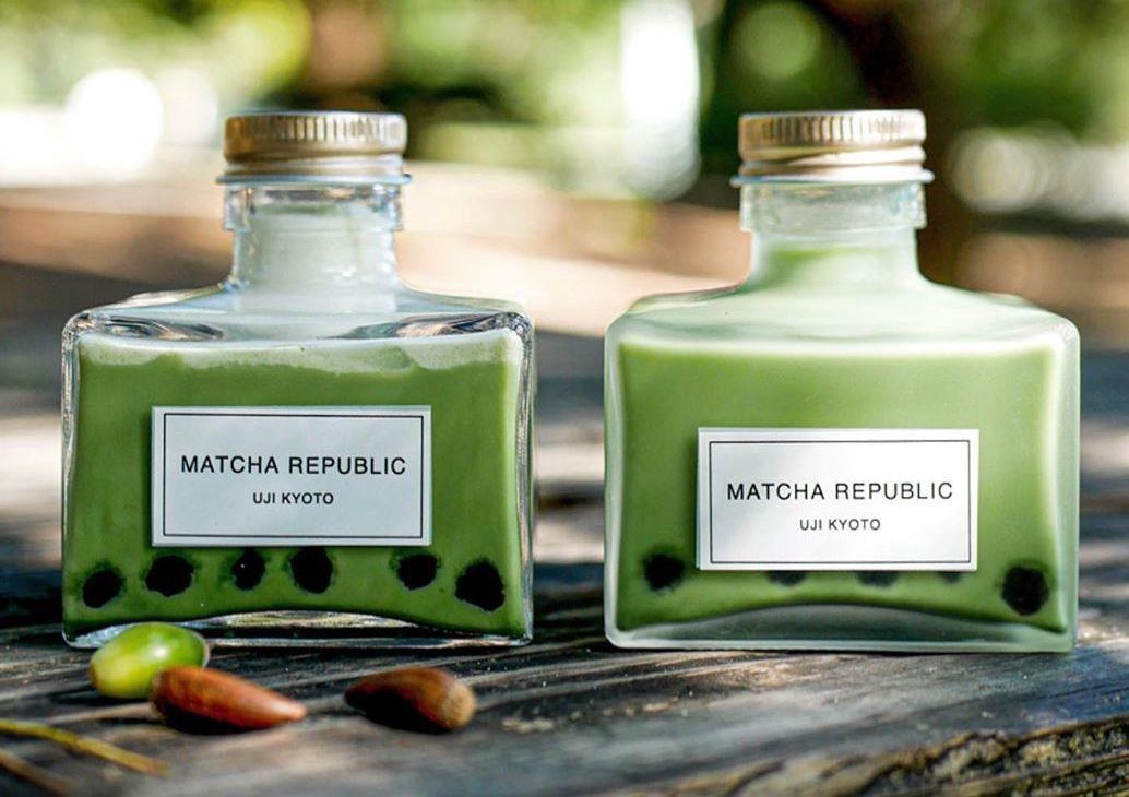 Tra sua phien ban chai nuoc hoa tai Nhat Ban hinh anh