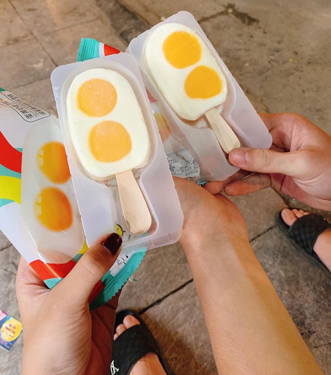 up nguoc,  tran chau duong den,  trung muoi,  sieu to khong lo,  trao luu anh 10