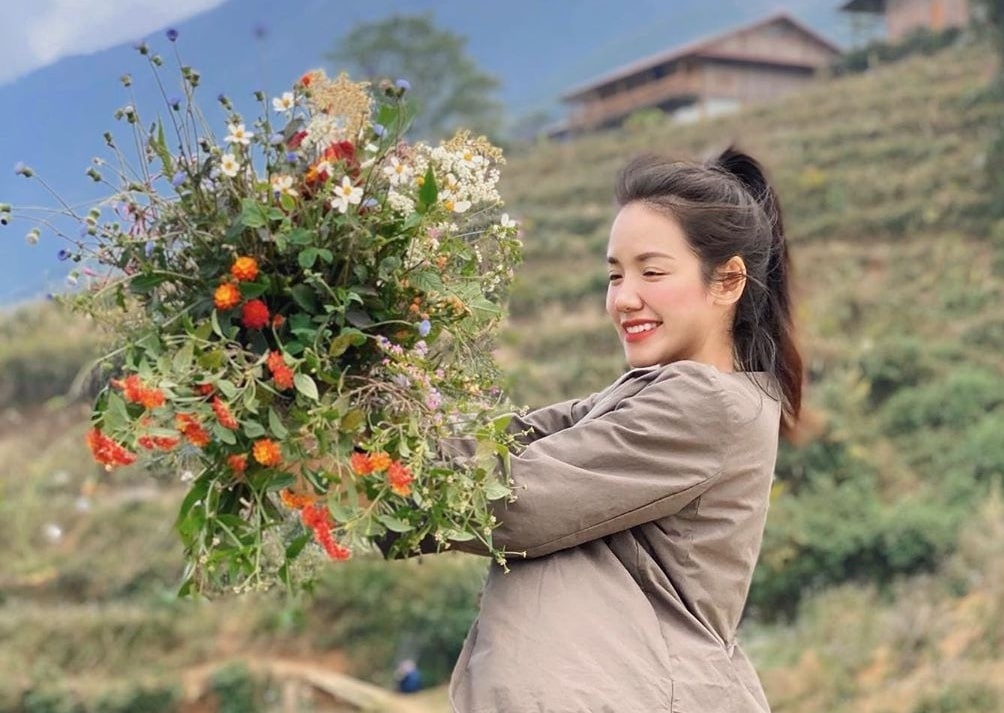 Nguoi dep Viet khoe anh check-in Sa Pa, Da Lat dip dau nam 2020 hinh anh