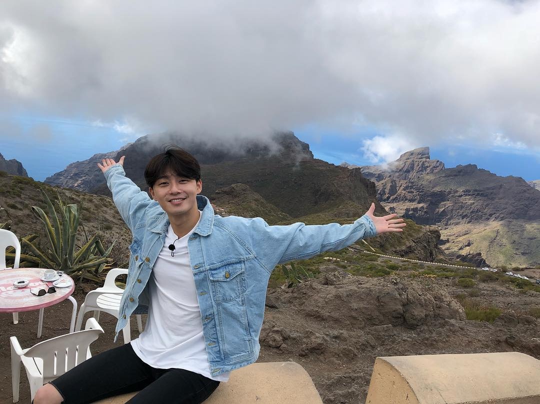 Dan sao ‘Ky sinh trung’ tung du lich nhung dia danh nao hinh anh