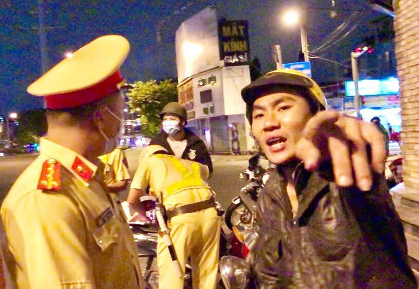 Nguoi vi pham nong do con doi bo xe neu bi lap bien ban hinh anh