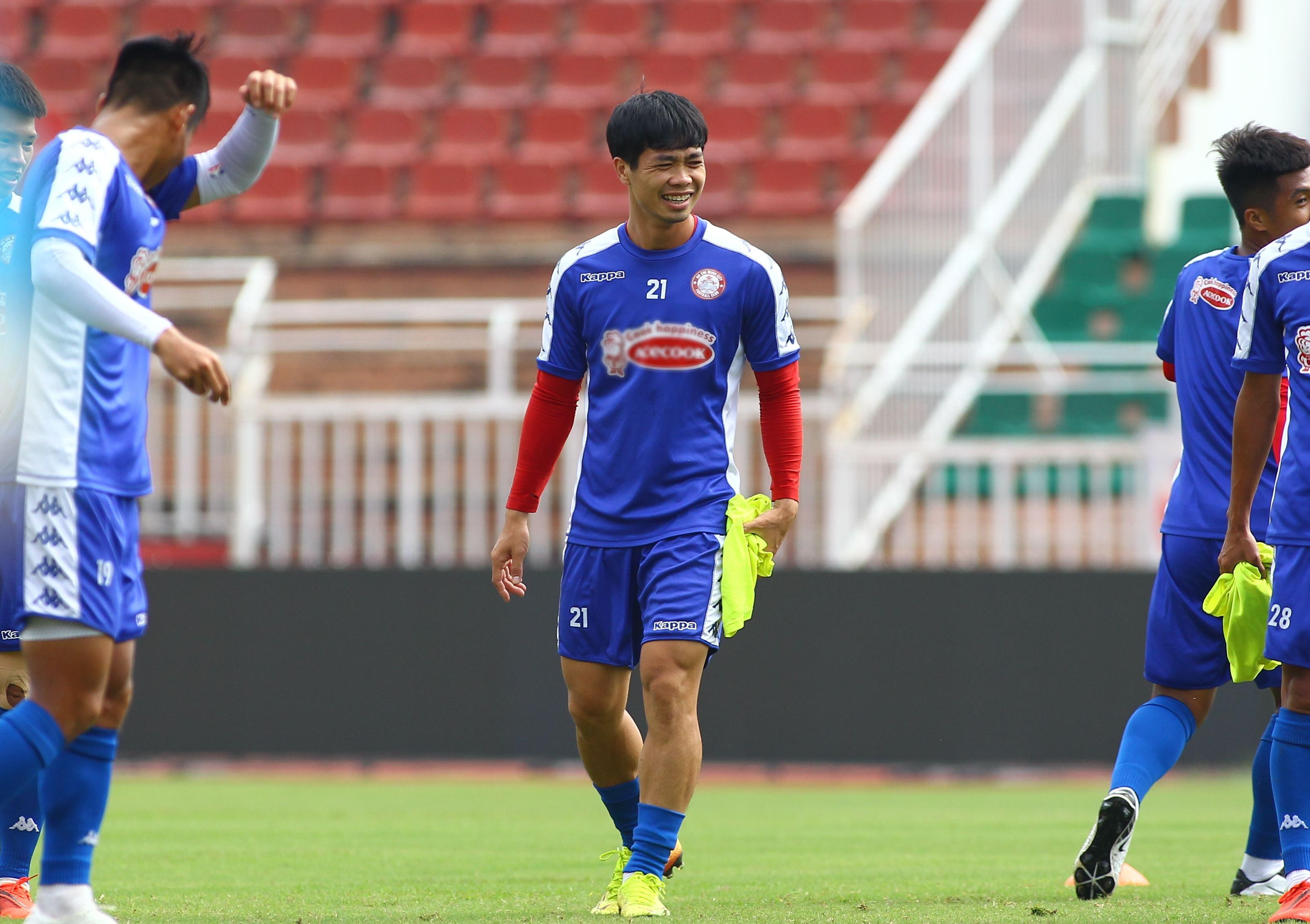 Van Sy: 'Nam Dinh co phuong an rieng de kem Cong Phuong' hinh anh