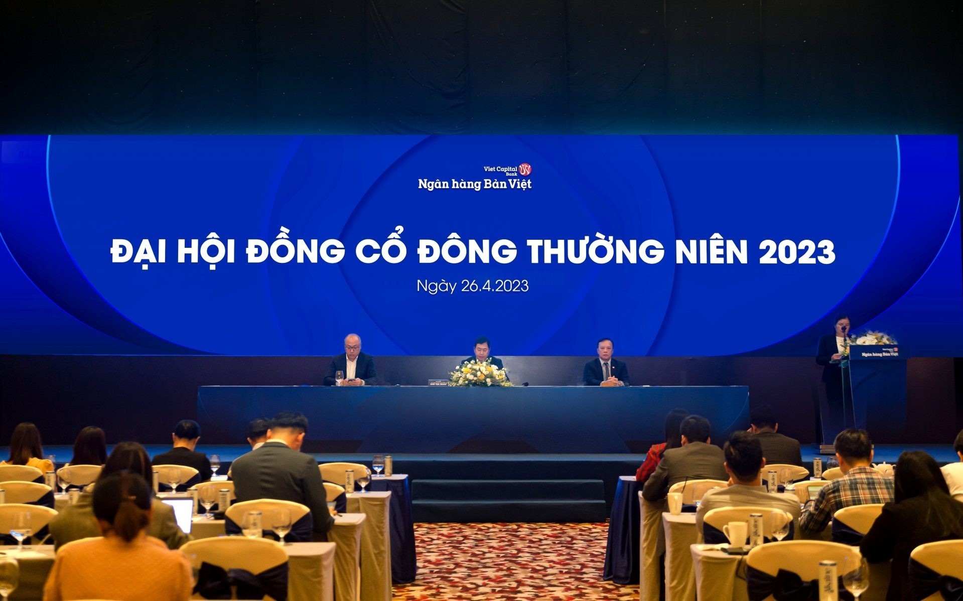 Co dong Ngan hang Ban Viet chot phuong an chuyen san, doi ten hinh anh