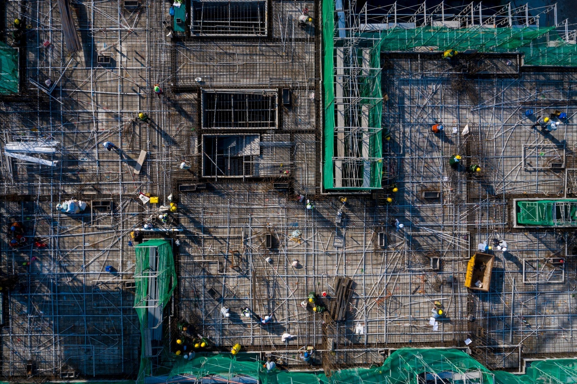 Trien vong nganh xay dung ha tang tu giai ngan dau tu cong hinh anh