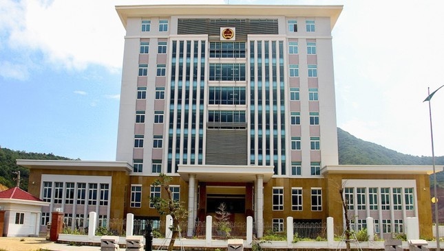 4 giam doc doanh nghiep bi de nghi tam hoan xuat canh hinh anh