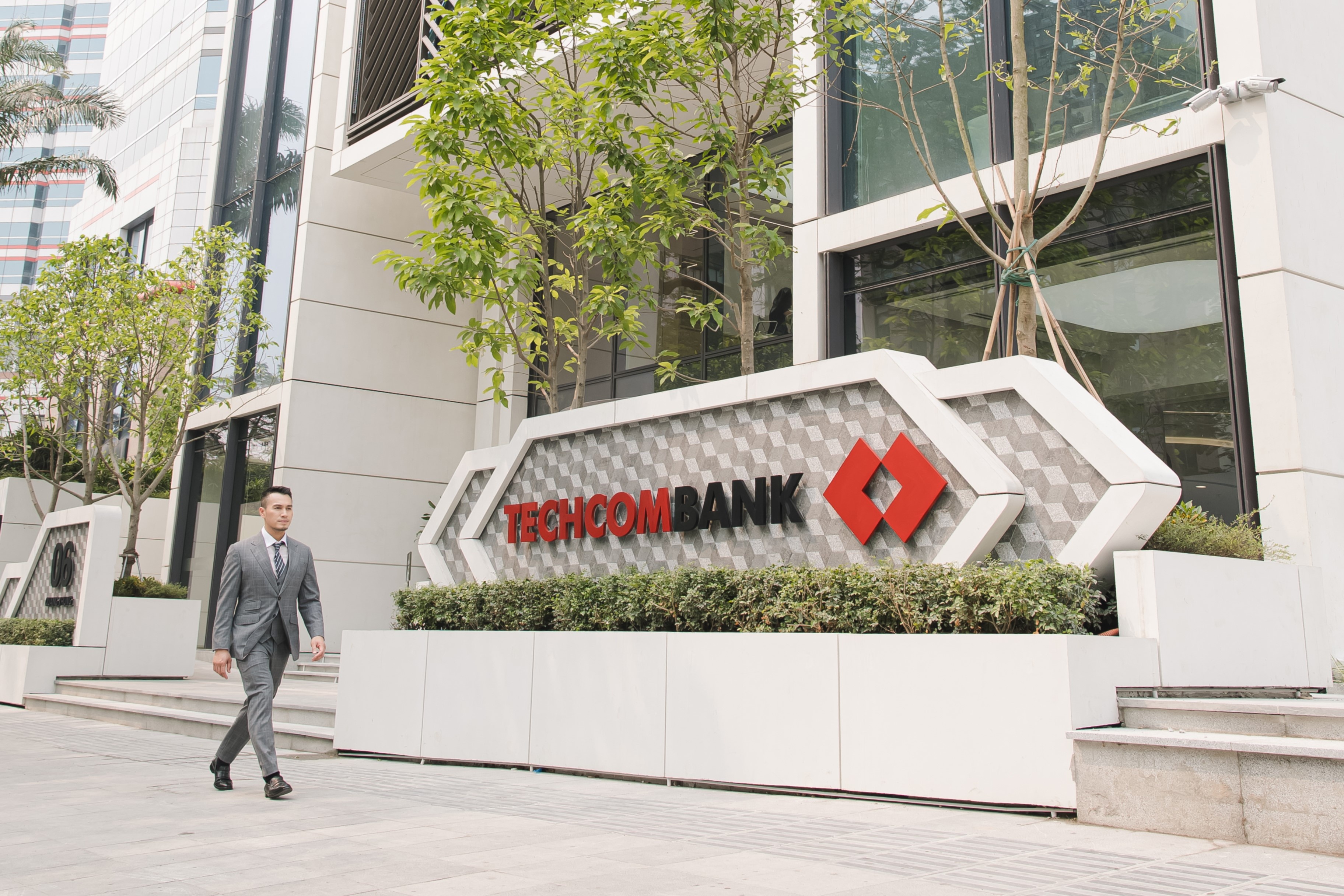 Techcombank bao lai gan 23.000 ty dong hinh anh