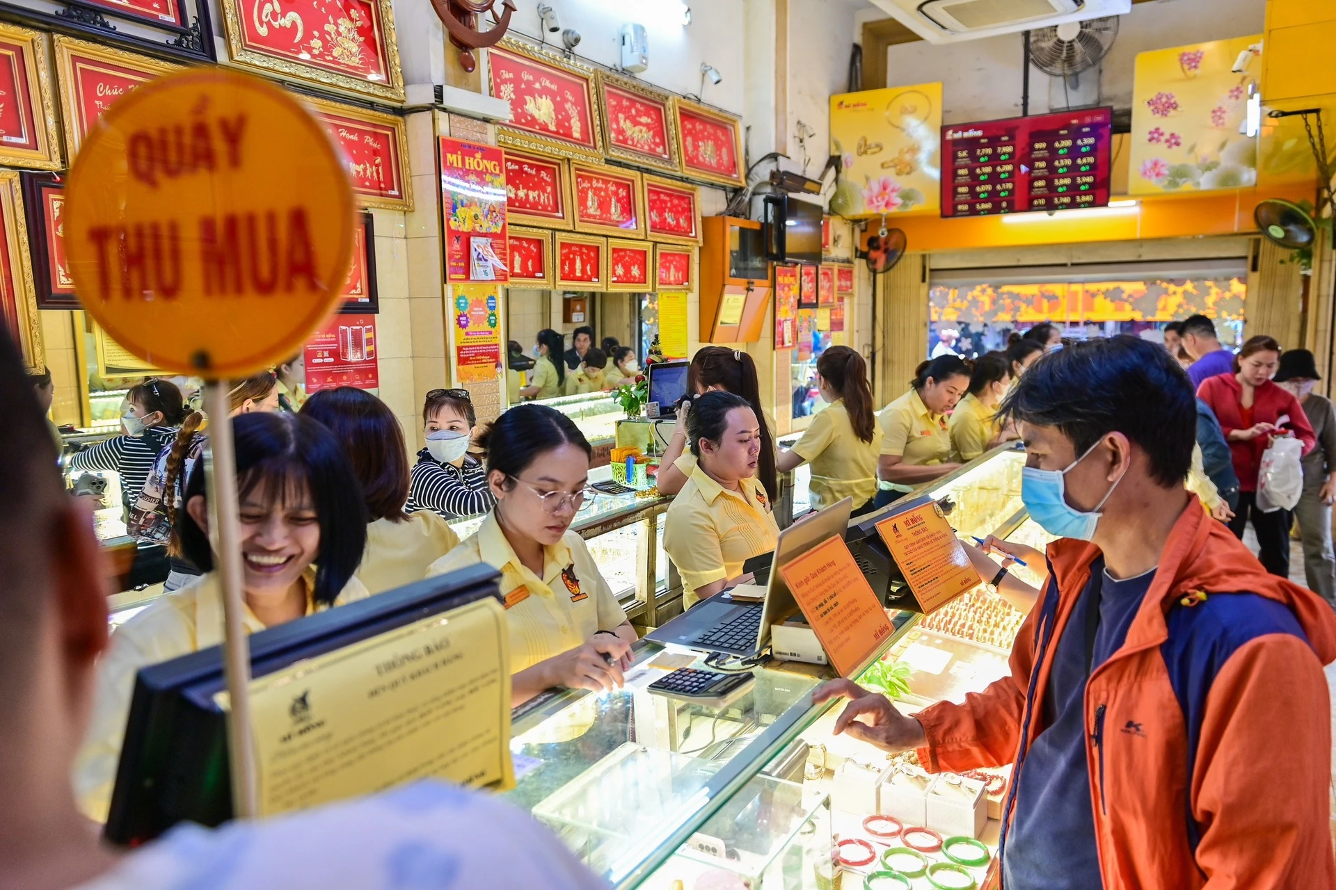 Gia vang ngay dau giao dich sau Tet se ra sao? hinh anh