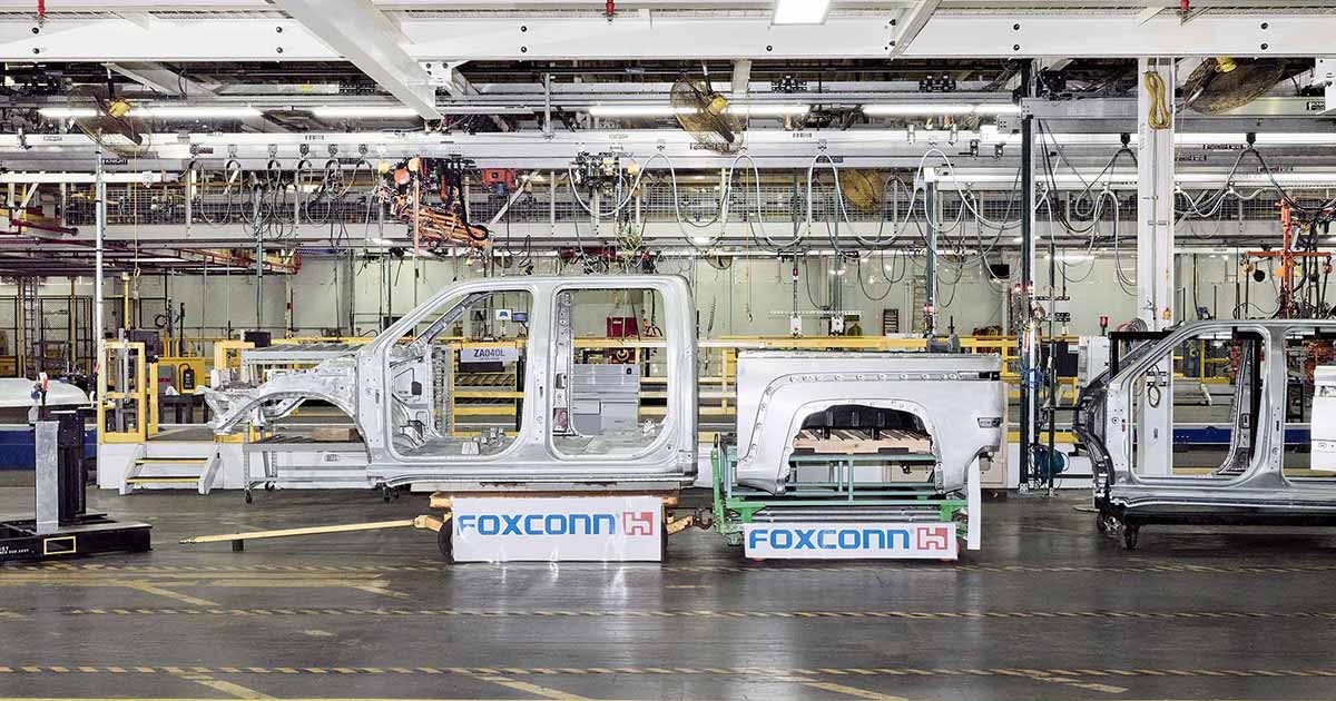 Foxconn chuyen huong sang xe dien va AI hinh anh