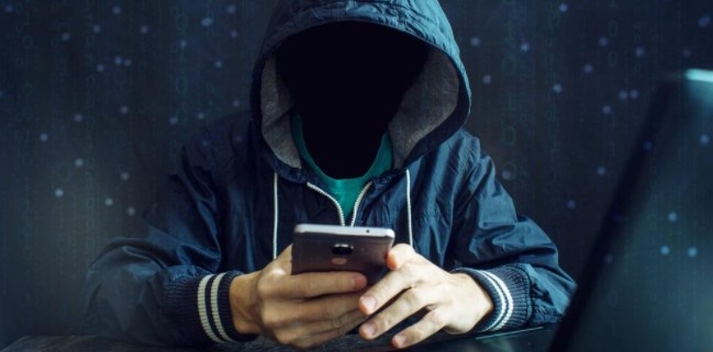 Gia vo ho tro xac thuc sinh trac hoc roi chiem doat tien hinh anh