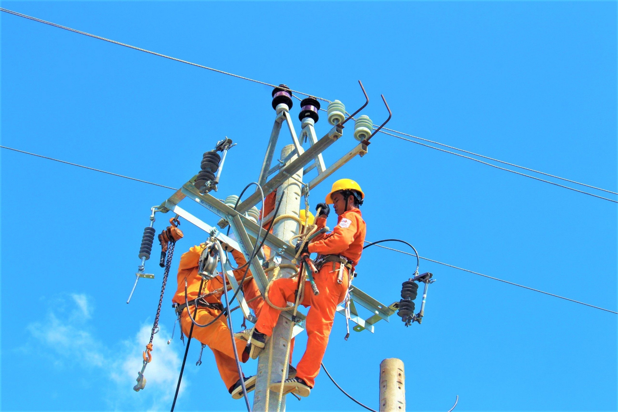 Loi danh may, cong ty dien luc dat muc tieu doanh thu gan 6,6 trieu ty hinh anh