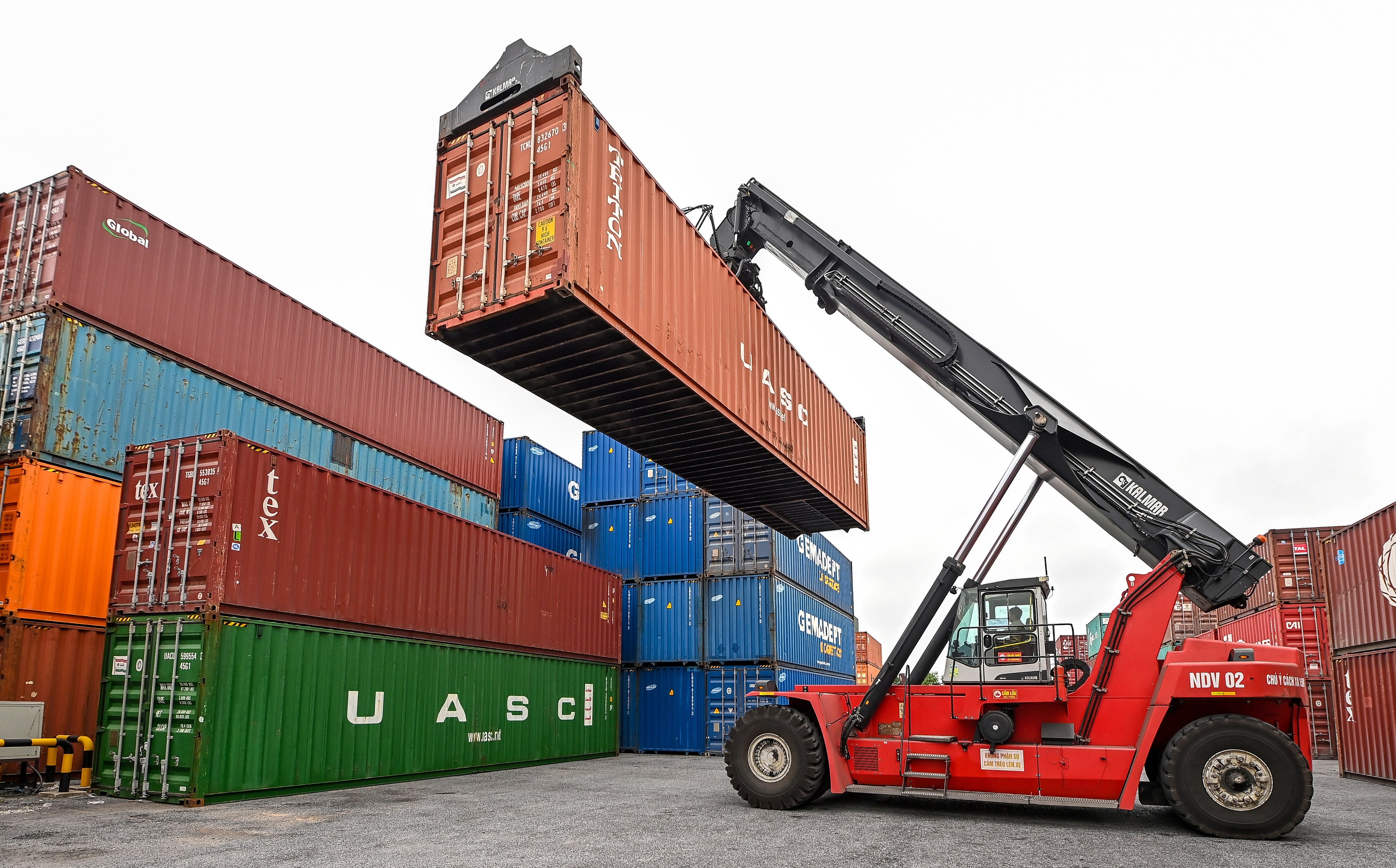 9 mat hang xuat khau dat kim ngach tren 5 ty USD hinh anh