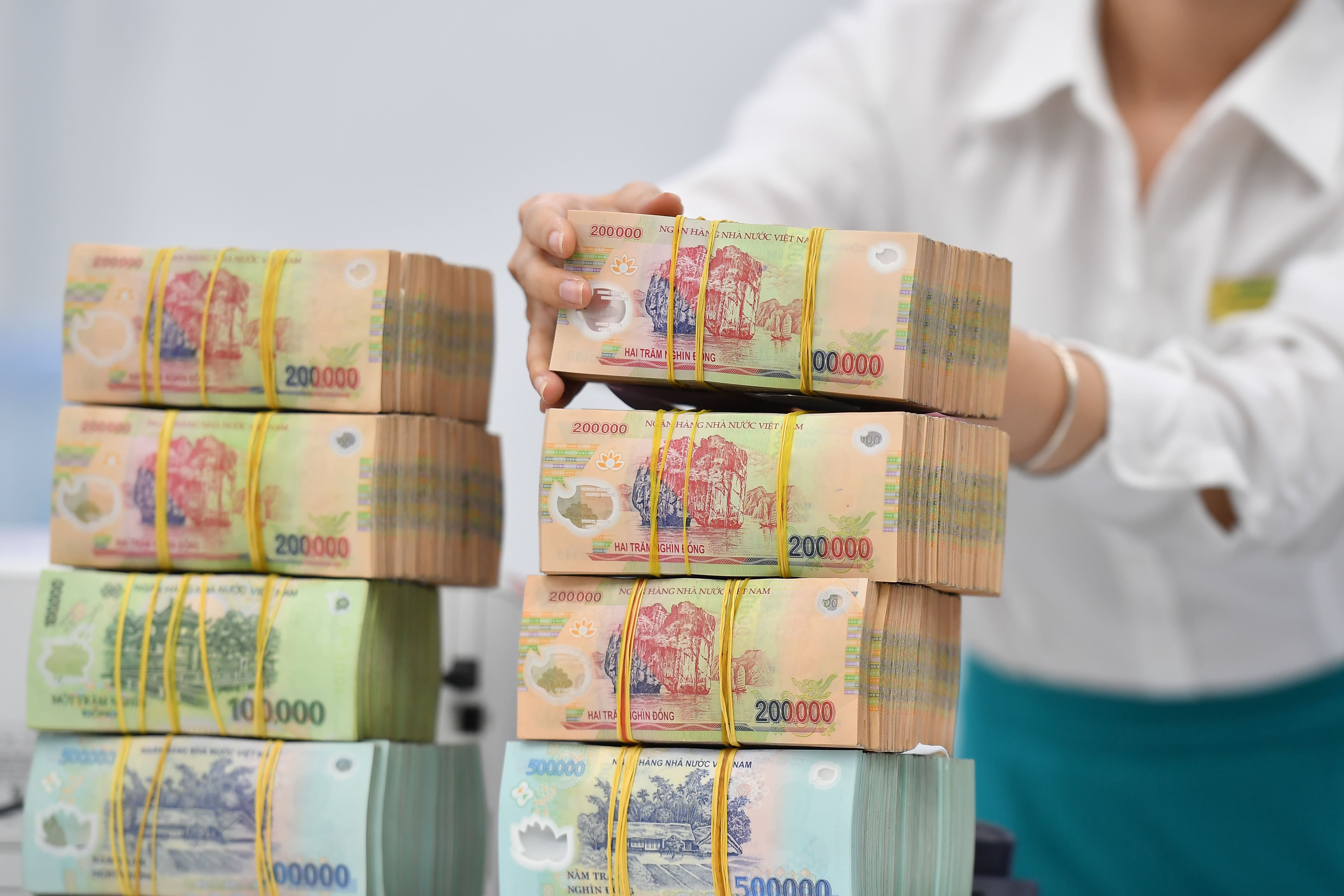 Doanh nghiep mua lai truoc han gan 90.000 ty dong trai phieu hinh anh