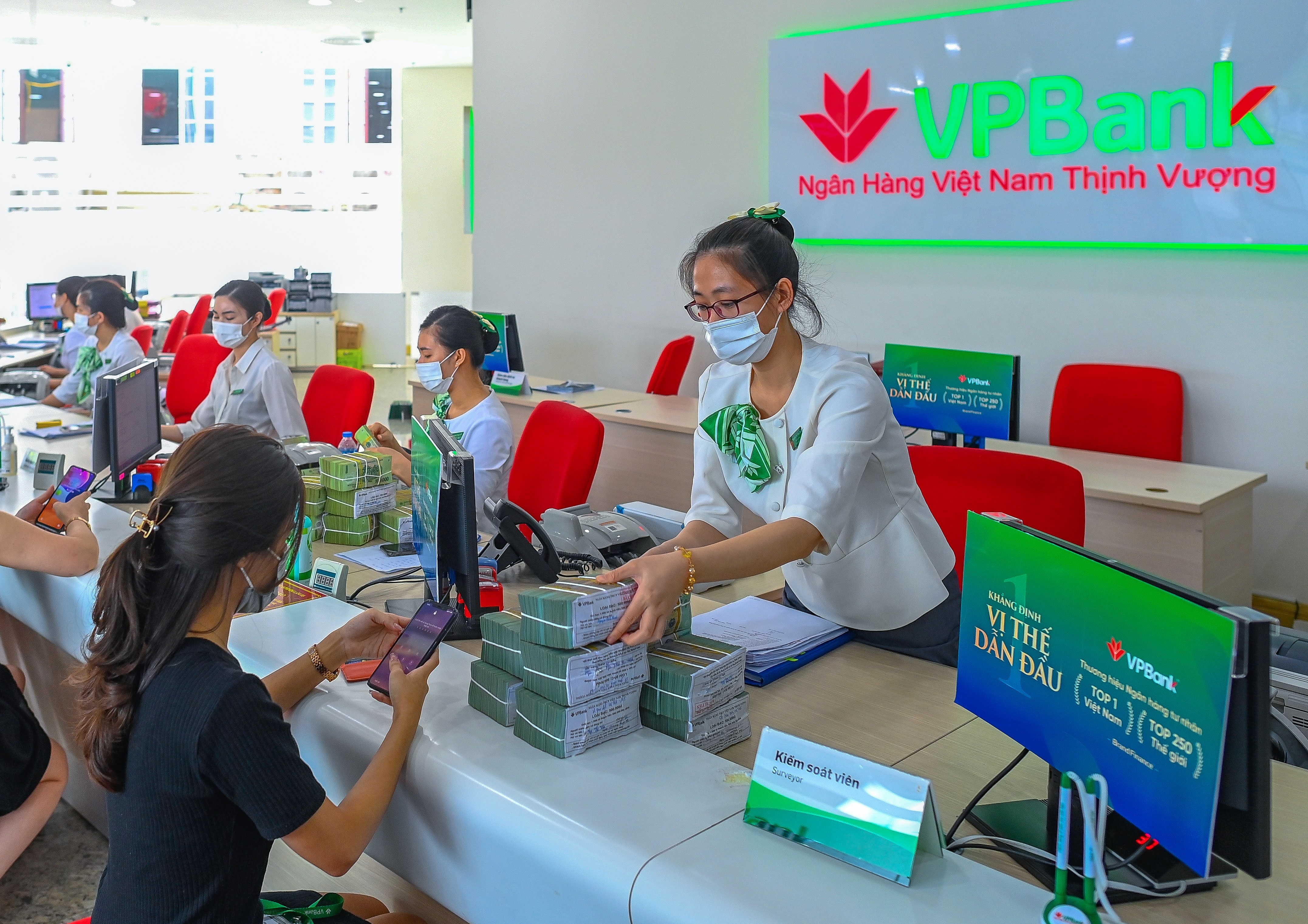 VPBank muon huy dong 4.000 ty dong trai phieu hinh anh