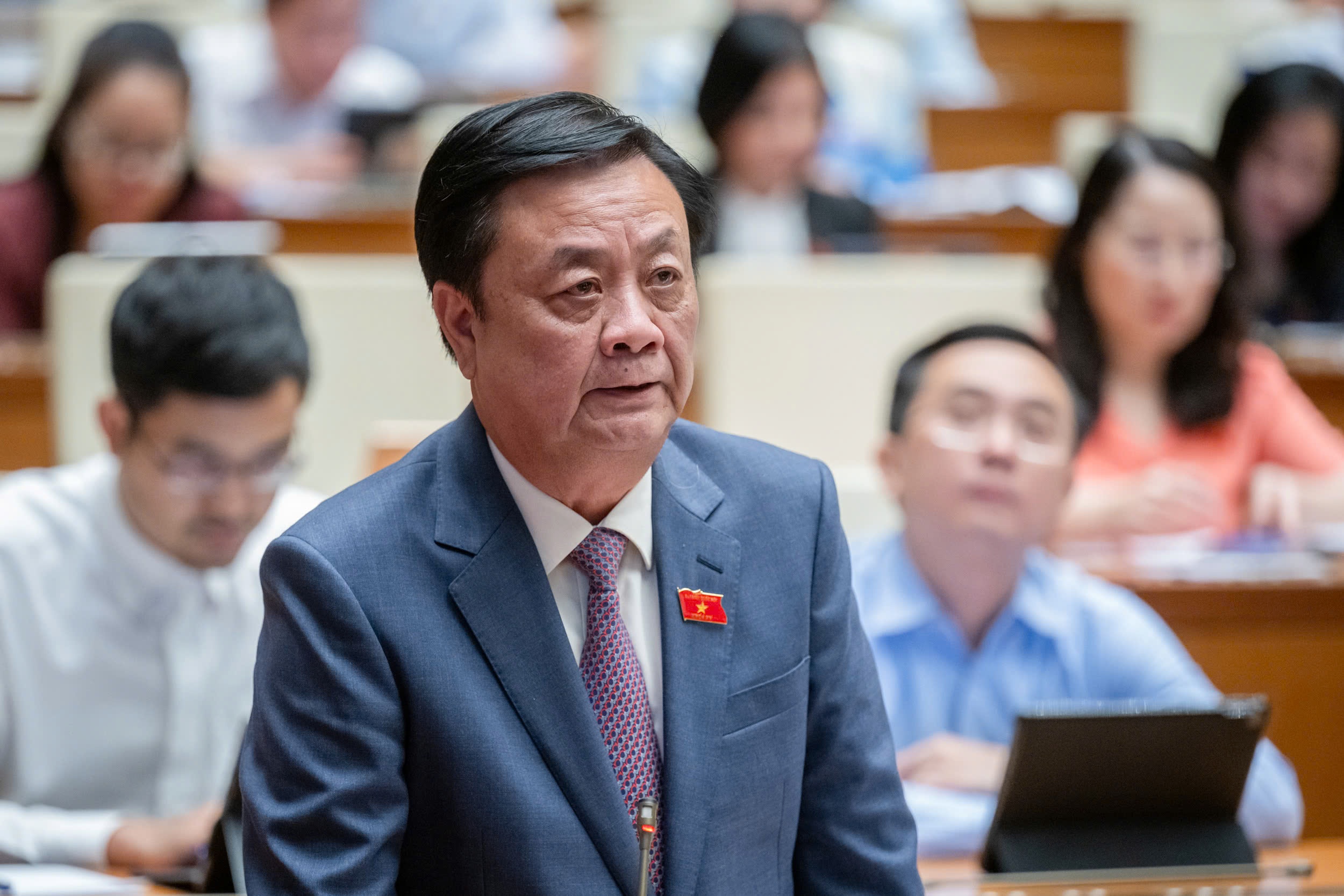 Bo truong Le Minh Hoan noi gi ve giai phap tang xuat khau nong san? hinh anh