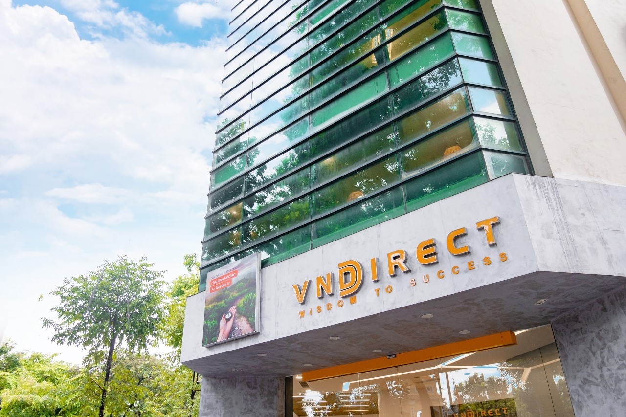 Mot loat 'dai gia' chung khoan nhay vao lam xep hang tin nhiem hinh anh