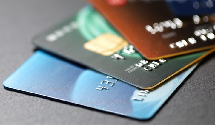 Eximbank dung giao dich thanh toan noi dia voi the tu hinh anh