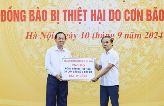 24 ngan hang ung ho hon 38 ty dong khac phuc hau qua bao Yagi hinh anh
