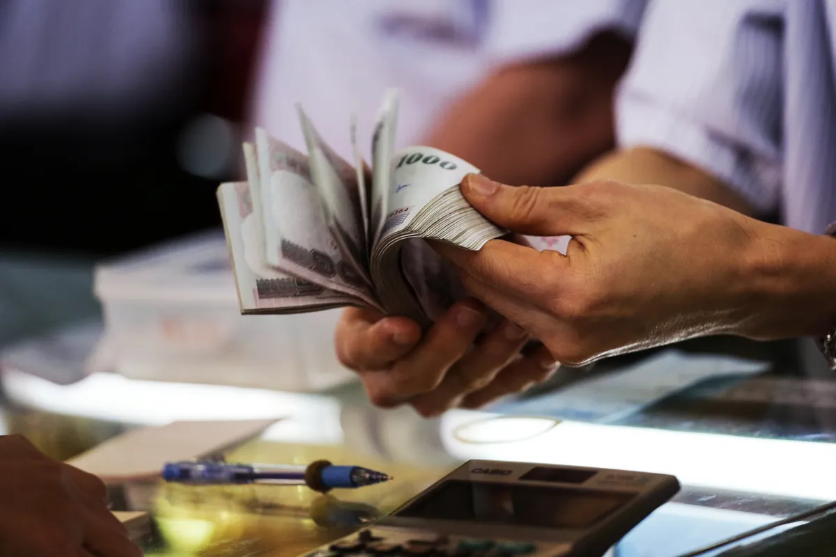 Thai Lan phat 4,4 ty USD tien mat cho nguoi dan tu 25/9 hinh anh