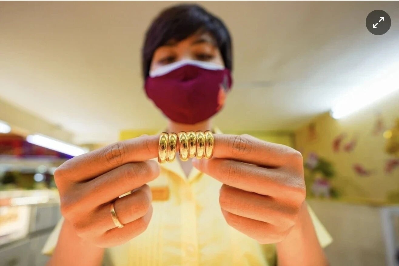 Gia vang nhan tang vot hinh anh