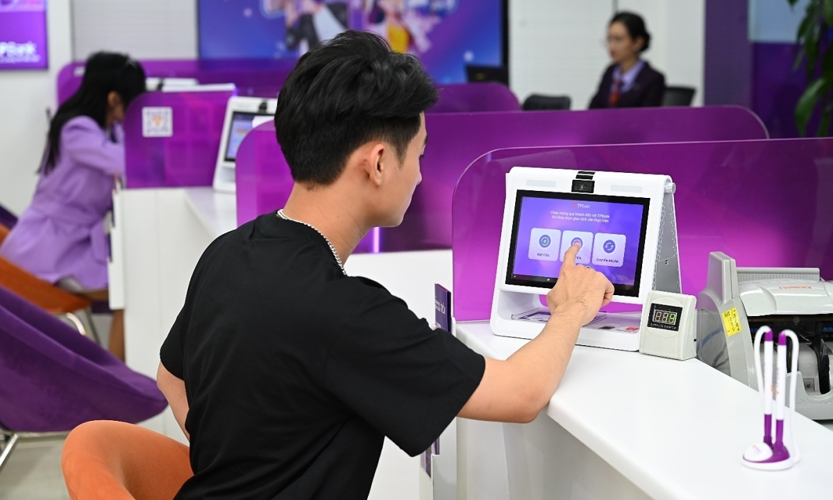 TPBank loi app nhieu gio, khach hang khong the giao dich online hinh anh