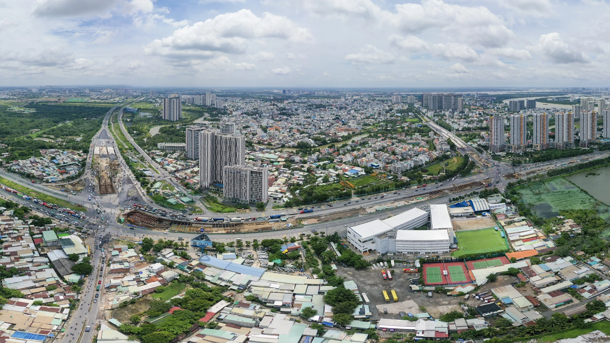 Thu ngan sach TP.HCM tro lai top 1, Ha Noi, Hai Phong co ky luc moi hinh anh