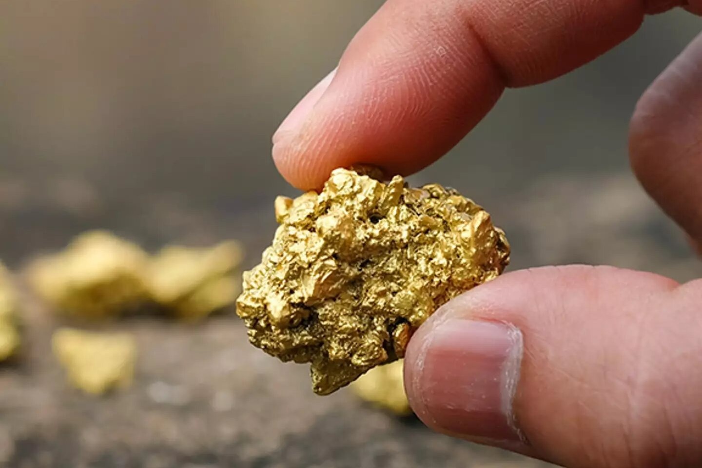 Gia vang co tro lai dinh 92 trieu dong/luong nam 2025? hinh anh