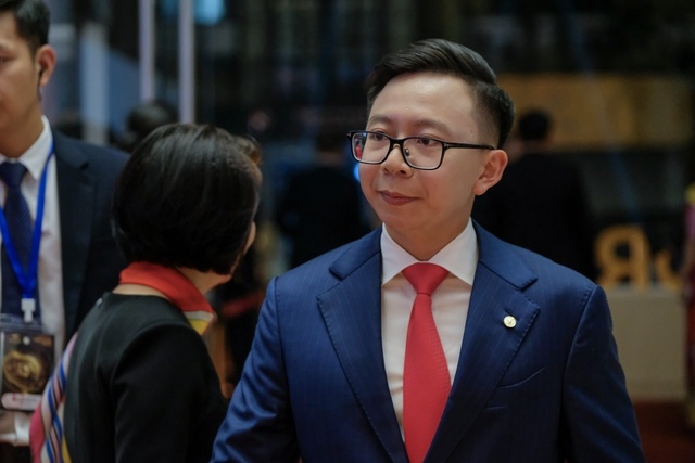 Con cai ty phu Viet nam bao nhieu tai san gia dinh? hinh anh