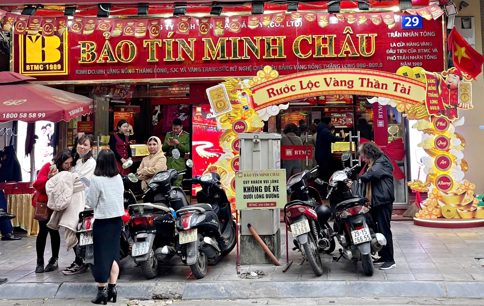 Co tien cung khong mua duoc vang nhan, vang mieng sau Tet hinh anh