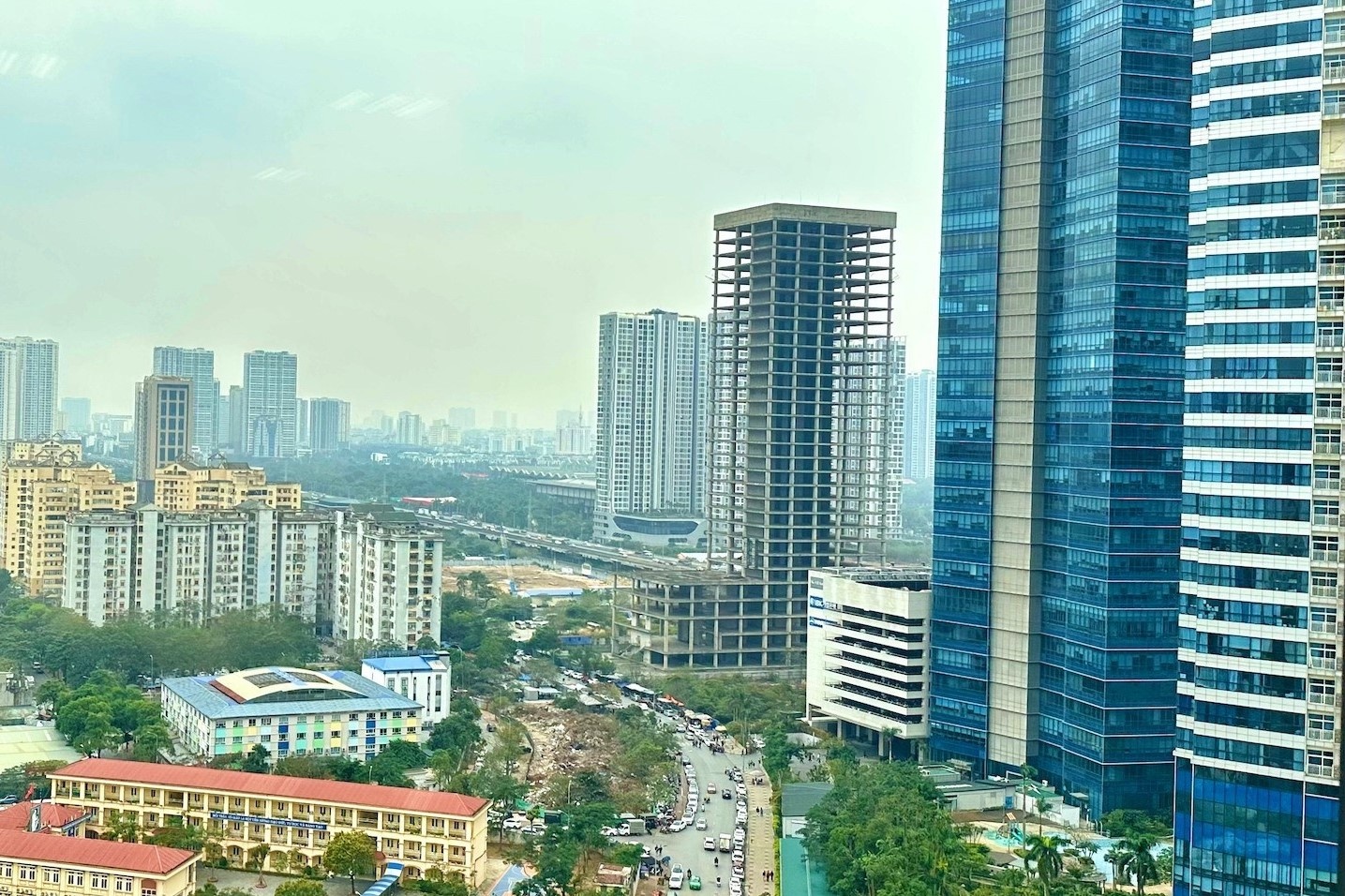 Ha Noi sap dau gia hang nghin m2 ‘dat vang’ sat toa Landmark 72 hinh anh