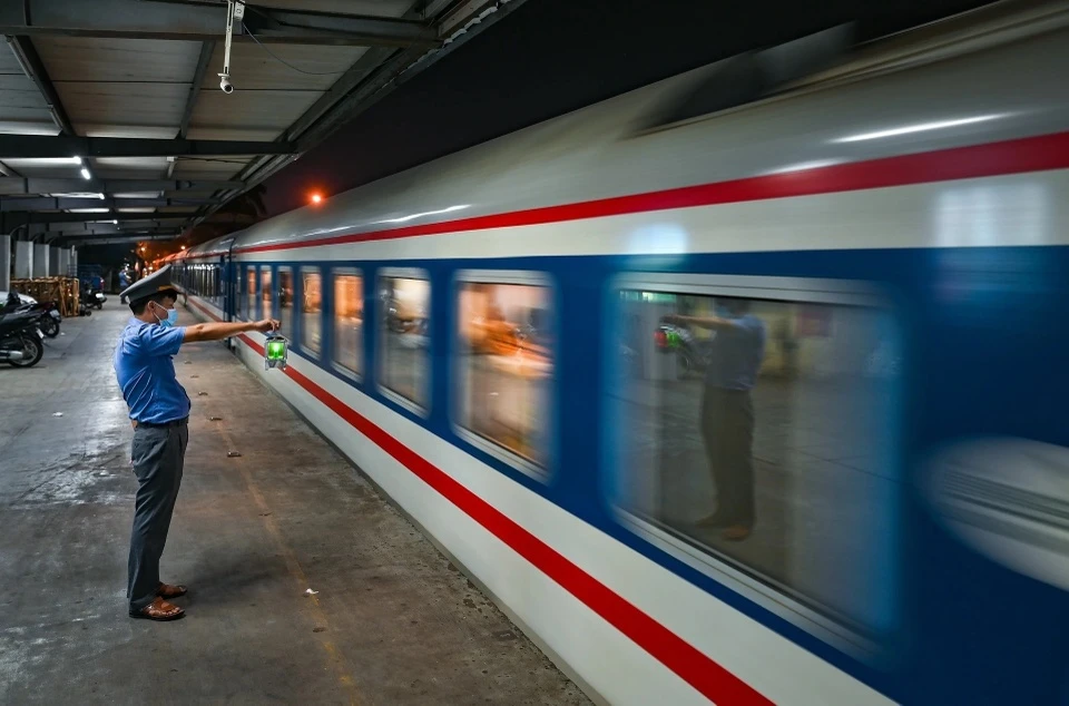 Uu tien dat hang DN noi lam duong sat Lao Cai - Ha Noi - Hai Phong hinh anh