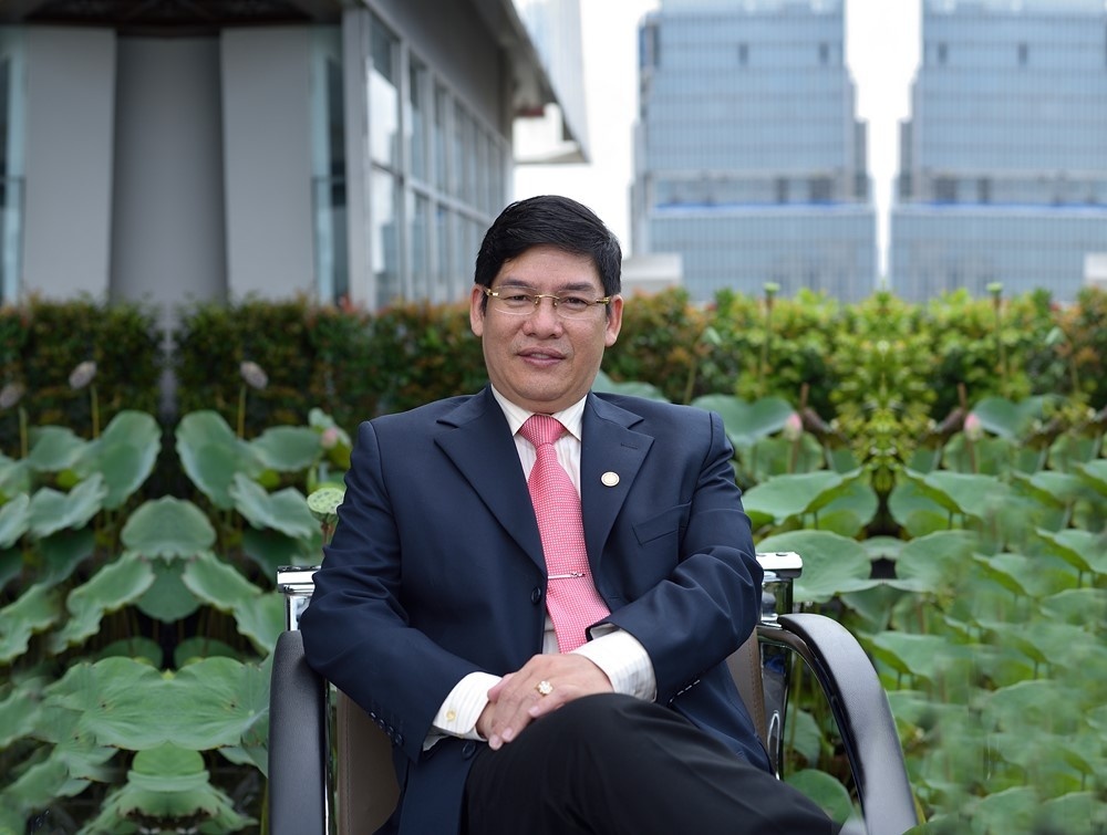 Chu tich Vikki Bank muon chuyen nhuong het von tai HDBank hinh anh