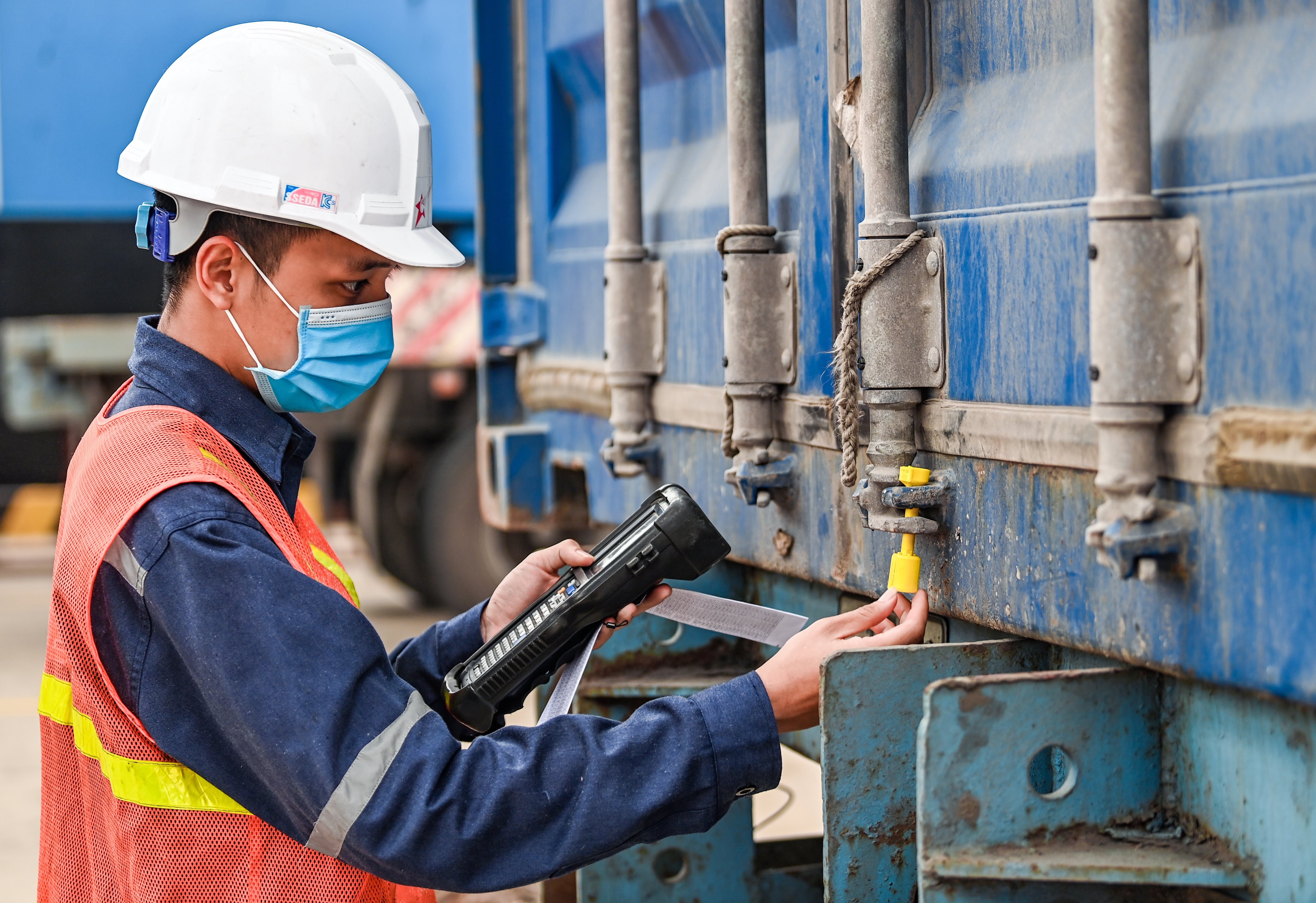 Bo Tai chinh dieu tra doanh nghiep tren ca nuoc tu hom nay hinh anh