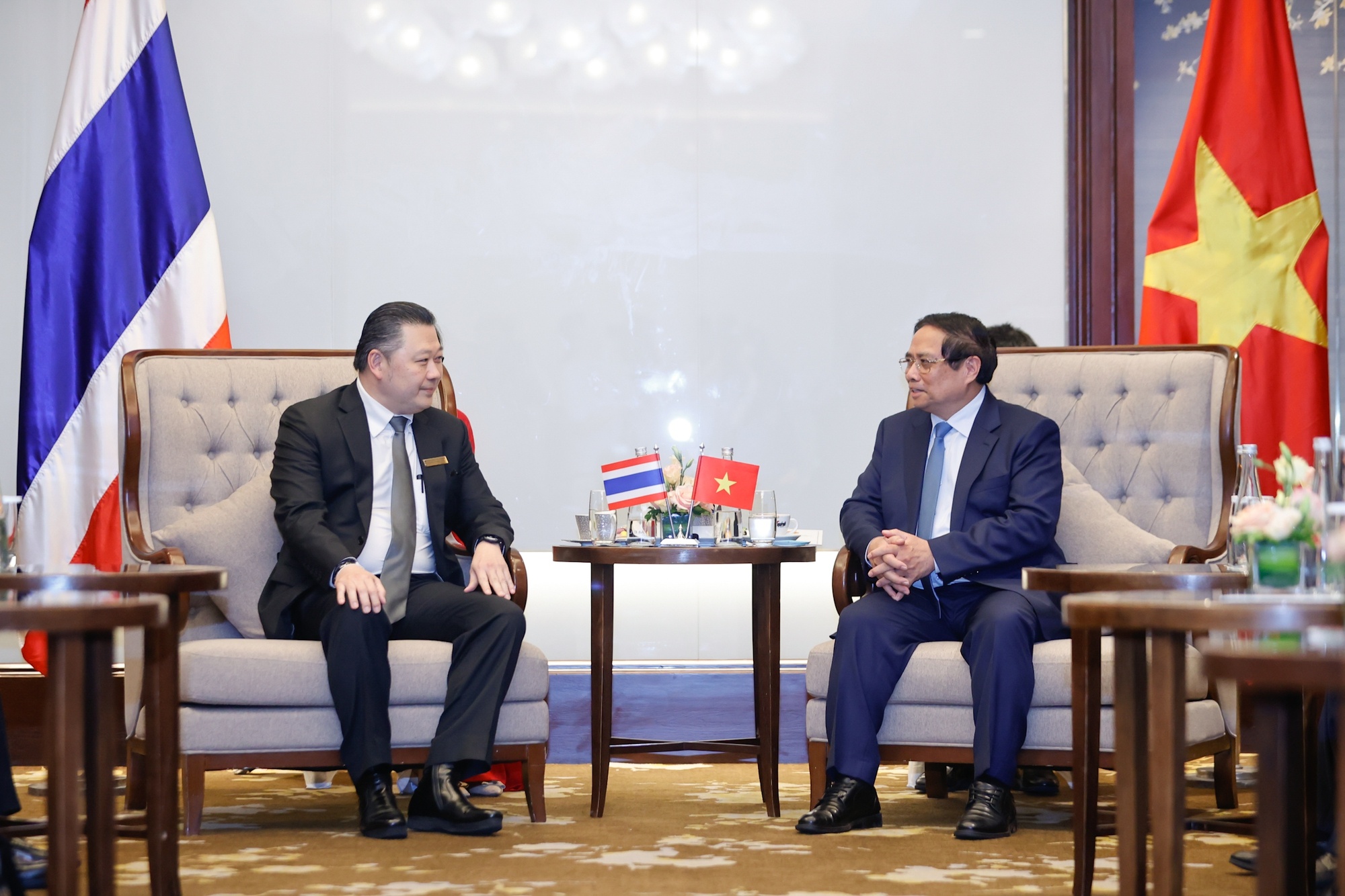 tap doan thai lan anh 1