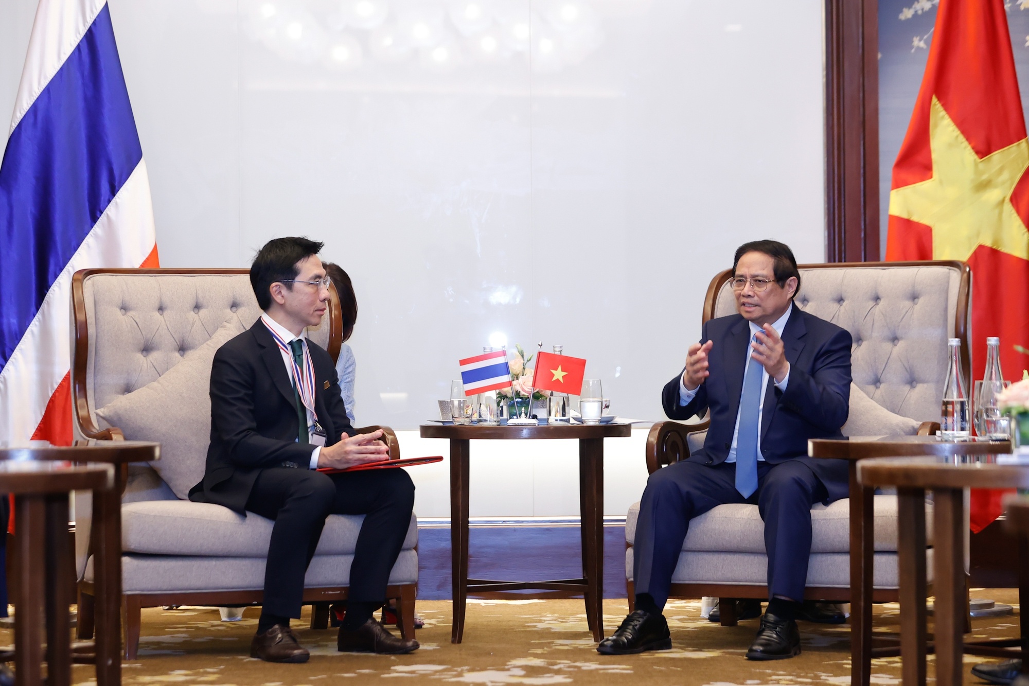 tap doan thai lan anh 4