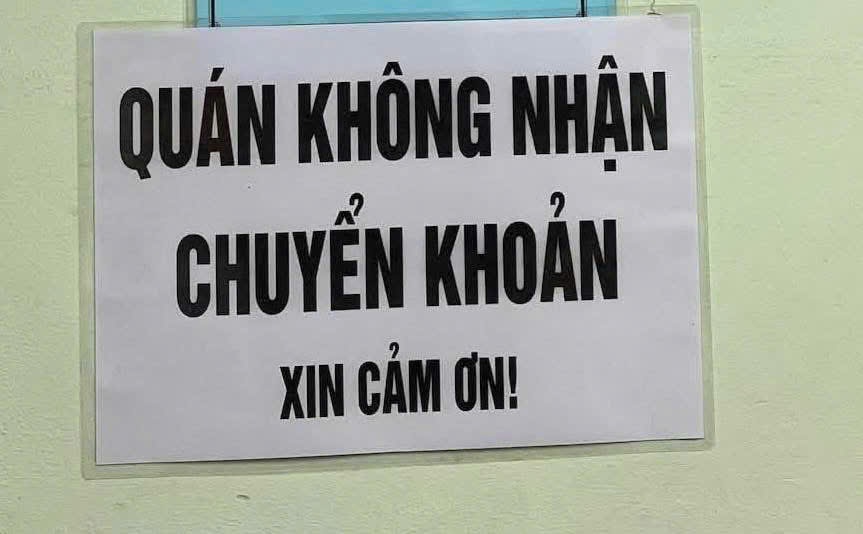 Vi sao nhieu hang quan dot ngot khong nhan chuyen khoan? hinh anh